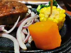 -尊品牛排(中大国际店)