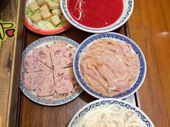 -沸炉重庆老火锅(军事博物馆店)