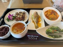 -爱陪伴尊享月子中心(国际店)