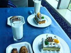 -黄金海景西餐厅·三文鱼·牛扒云顶旋转自助餐