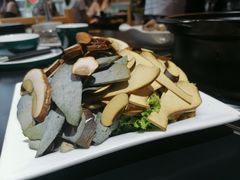 -野菌皇海景野生菌火锅(滨海大道店)