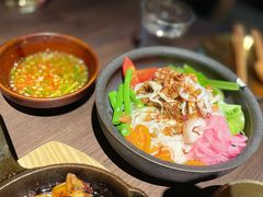 酸笋米线-SHAN山(前滩太古里店)