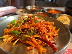-草家酱蟹炭火烤肉店(珲春南路一店)