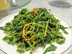 凉拌桑叶-徽鼎顺·臭鳜鱼 虾仁灌汤包(和平路店)