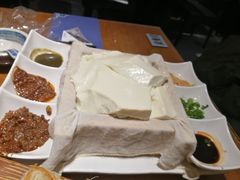 一块豆腐-95号酱骨·一块豆腐(展春园西路店)