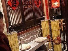 -鱼满舱·鲜活海鲜·正宗鲁菜