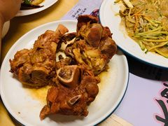 招牌酱大骨-关东小磨东北菜(上海长风大悦城店)