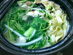 秀才砂锅米线-丽虹云南过桥米线(兴工街店)