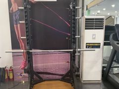 -思迈威健身(积玉桥万达店)