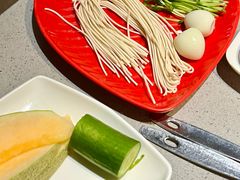-海底捞火锅(新松江路生日主题店)