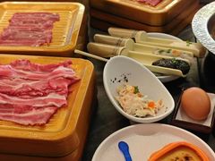 -牛YO寿喜烧·铁板烧和牛火锅自助(市府恒隆店)