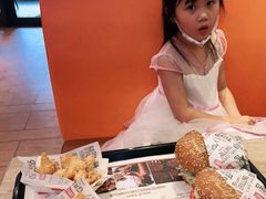 -The Habit Burger Grill 哈比特汉堡(爱琴海店)