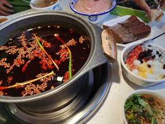 -钢管厂五区小郡肝串串香(滨江店)