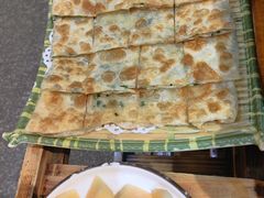 -乡土黄·鲜牛肉火锅·小龙虾(兴业街店)