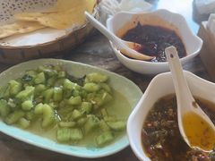 -鲁朗纳麦石锅鸡庄园