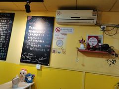 -志龙皇冠吃货椰子铺