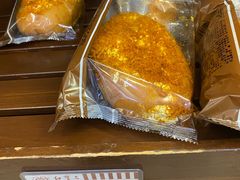 美味辣肉松面包-红宝石·鲜奶小方·海派西点房(联洋店)