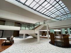 -上海滴水湖皇冠假日酒店