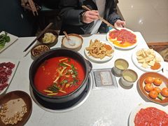 -贵府酸汤牛肉火锅·贵州老字号(飞山街店)