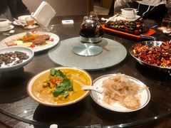 咖喱时蔬配手抓饼-若蘭慈·无国界素食料理(欢乐海岸店)