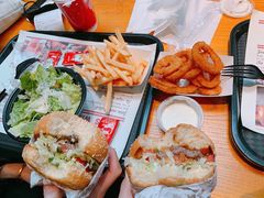 -The Habit Burger Grill 哈比特汉堡(复兴soho店)
