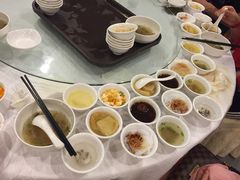 秦淮小吃十六味-聚贤楼（夫子庙店）-秦淮小吃城(夫子庙店)