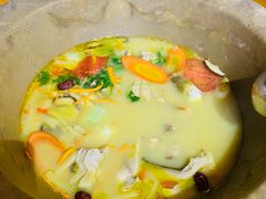 -云南野生菌石锅鱼石锅鸡(大金塔店)
