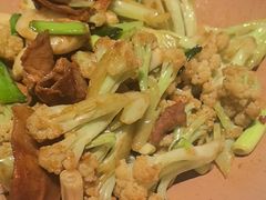 -八府香鸭·啫啫煲(华山路店)