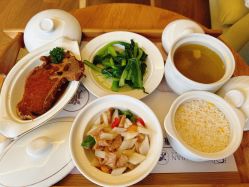 -诗安嘉康月子中心(金阳店)