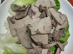 -茸梅路右拐龙虾-农家菜(松江店)