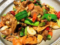 干锅肥肠护心肉-95号酱骨·一块豆腐(展春园西路店)