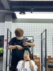 -苏奇发型·烫发染发