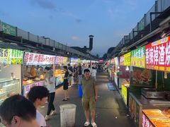 -大学城夜市大排档(凤栖路店)