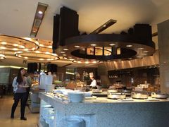 自助取餐区-粤海喜来登酒店·盛宴海鲜牛排自助餐厅(天河城店)