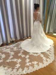 -Flora婚纱礼服定制租赁店