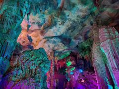 -泰安地下龙宫景区