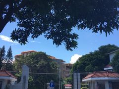 校门-集美大学海洋装备与机械工程学院