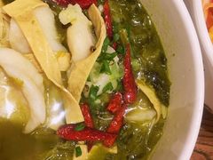 -渝是乎川渝小炒(新世界百货望京店)