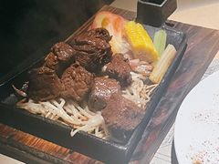 铁锄牛排-穹六人间 people 6(岳阳路店)