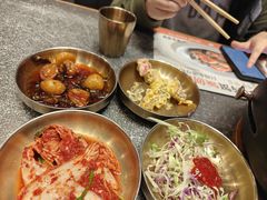 -草家酱蟹炭火烤肉店(珲春南路二店)