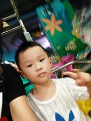 点击看大图 -维佳童话镇演出现场(徐东店)
