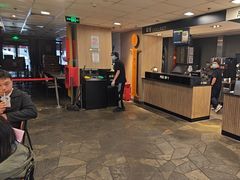 -麦当劳(国家体育场南路店)