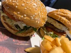 -The Habit Burger Grill 哈比特汉堡(世博店)