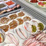 周围都是霓虹灯 氛围感十足