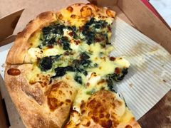 菠菜奶油鸡肉披萨-必胜客(海滨店)