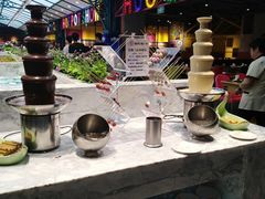 巧克力喷泉-火锅岛潮牌自助餐厅(天津天佑城店)