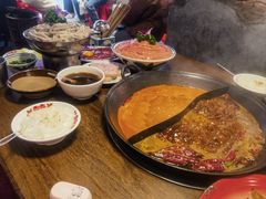 -萍姐火锅·公路夜市(武汉首店)