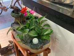 -正宗普宁豆干坊·洪记砂锅粥(红领巾路店)