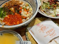 -陇上秦轩西安biangbiang面(朝龙汇店)