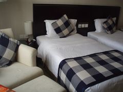 床&榻-山明水秀大饭店